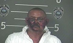 USA: mężczyzna przez sześć godzin strzelał do policjantów