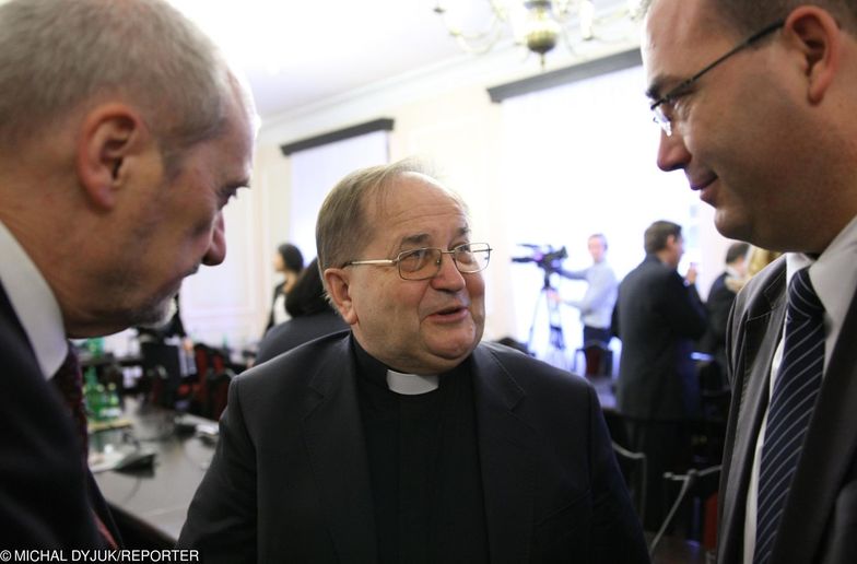 Posiedzenie sejmowej Komisji Kutury i Środków Przekazu. Od lewej: Antoni Macierewicz, o. Tadeusz Rydzyk, Andrzej Jaworski