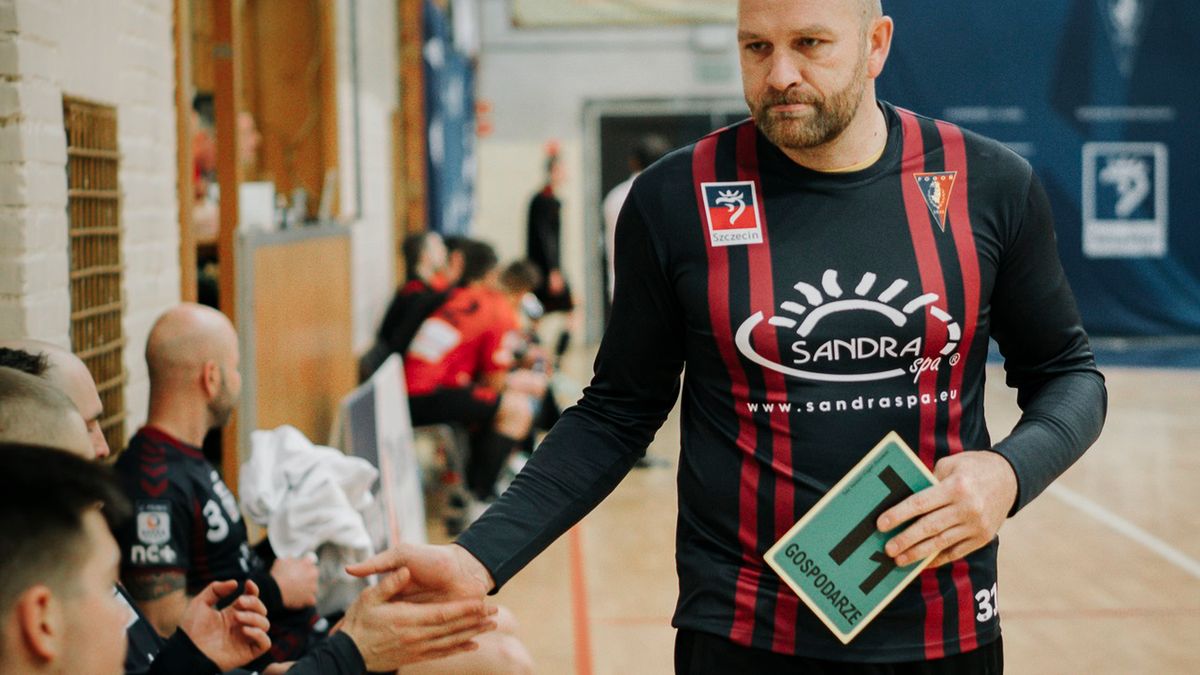 Materiały prasowe / POGOŃ HANDBALL / KUBA HAJDUK