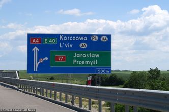 Repolonizacja znaków drogowych. Zmiany nazw miast pochłoną blisko 30 mln zł