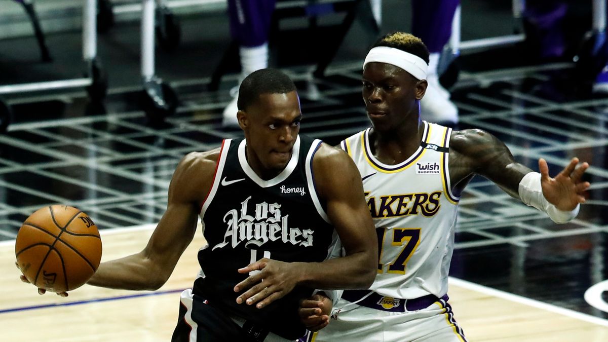 PAP/EPA / ETIENNE LAURENT / Na zdjęciu: Rajon Rondo (z lewej) i Dennis Schroder