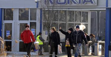 Nokia zwolni 10 tysięcy osób. To oni wygryźli fińskiego giganta