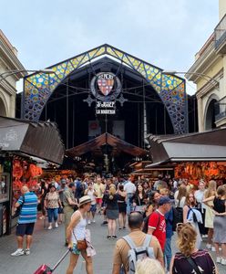 Barcelona znów krzywi się na turystów. Podatek turystyczny mocno w górę