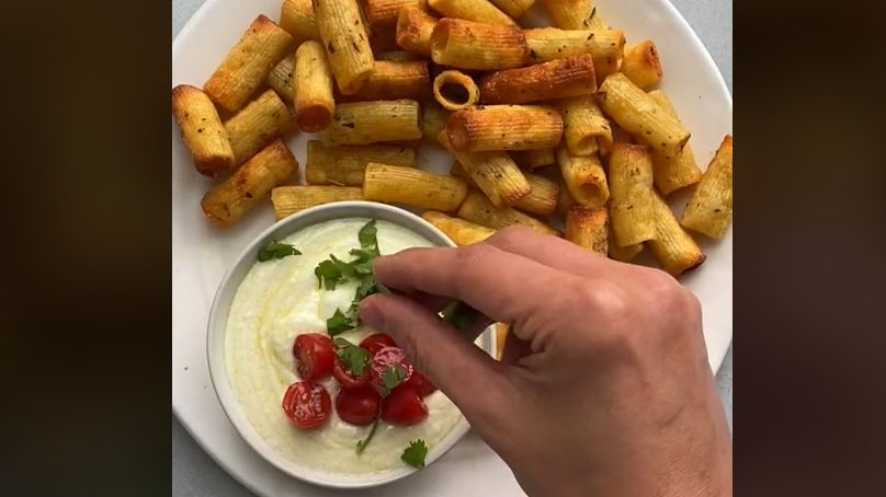 Chipsy z makaronu to hit TikToka