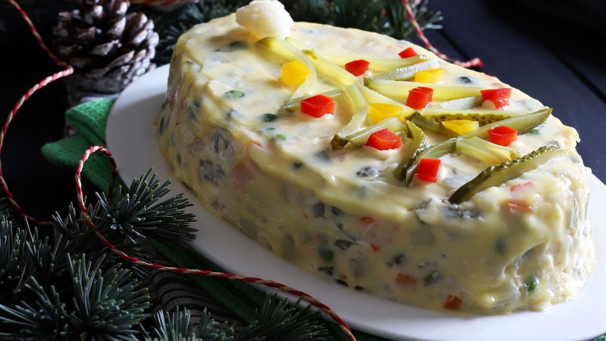 Sałatkę jarzynową z rybą możesz podać w Wigilię i na święta