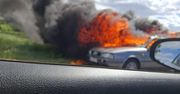 Audi w płomieniach w miejscowości Istok, na trasie Klejniki - Narew