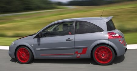 Megane R26.R doceniony