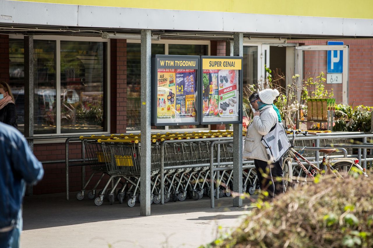 Sieć Biedronka stawia nowe centrum dystrybucji i szuka 500 nowych pracowników 