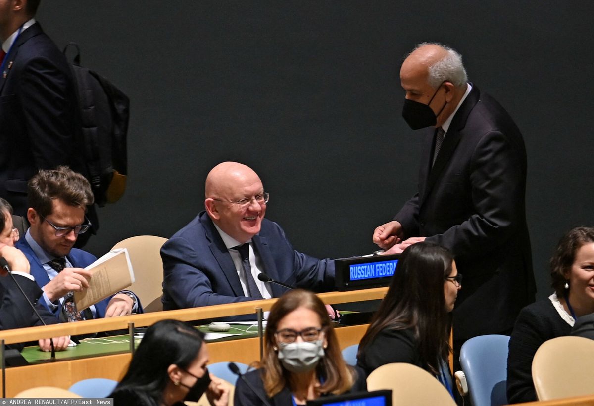 Rosyjski ambasador przy ONZ, Dmitrij Polanski grozi szefowi Organizacji Narodów Zjednoczonych, że jego kraj zerwie współpracę