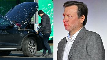 Auto Roberta Więckiewicza zaatakowały ptaki. Myjnia była jedynym ratunkiem [ZDJĘCIA]