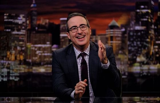 Luty w HBO GO: "Nędznicy", premiera HBO MAX "Skazani na siebie", show Johna Olivera (wideo)