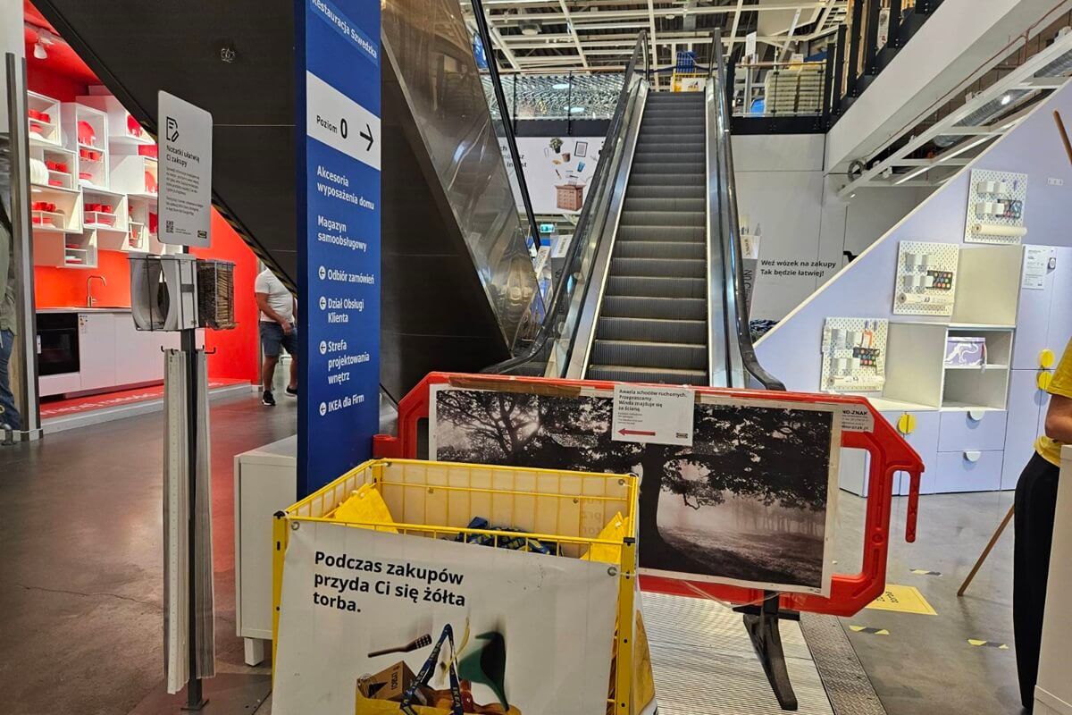 Awaria ruchomych schodów w sklepie IKEA Lublin