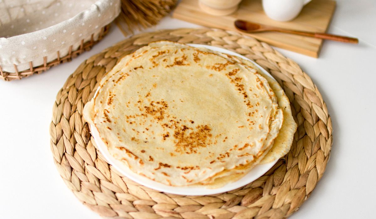 Tych naleśników nie trzeba smażyć. Wychodzą cieniutkie, delikatne i elastyczne