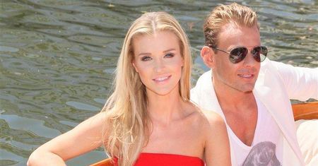 Joanna Krupa: Gwiazda "Top model" błysnęła majtkami!
