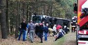 Potężne zderzenie autobusu z osobówką. Jest wielu rannych