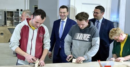 Polski przemysł meblarski będzie europejską potęgą. Taki cel stawia sobie Morawiecki