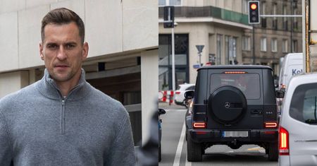 Arkadiusz Milik mógł W KILKA MINUT stracić prawo jazdy, lecz skończyło się na pouczeniu. Tak się rozbijał po ulicach stolicy (WIDEO)