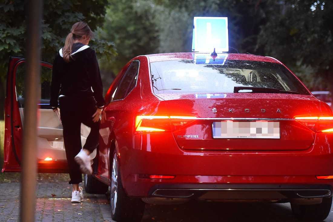 Edyta Górniak podczas kursu na prawo jazdy