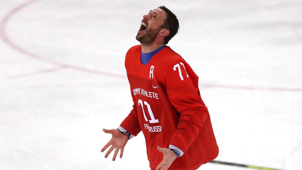 Zdjęcie okładkowe artykułu: Getty Images / Ronald Martinez / Na zdjęciu: Ilja Kowalczuk cieszy się z wywalczenia olimpijskiego złota