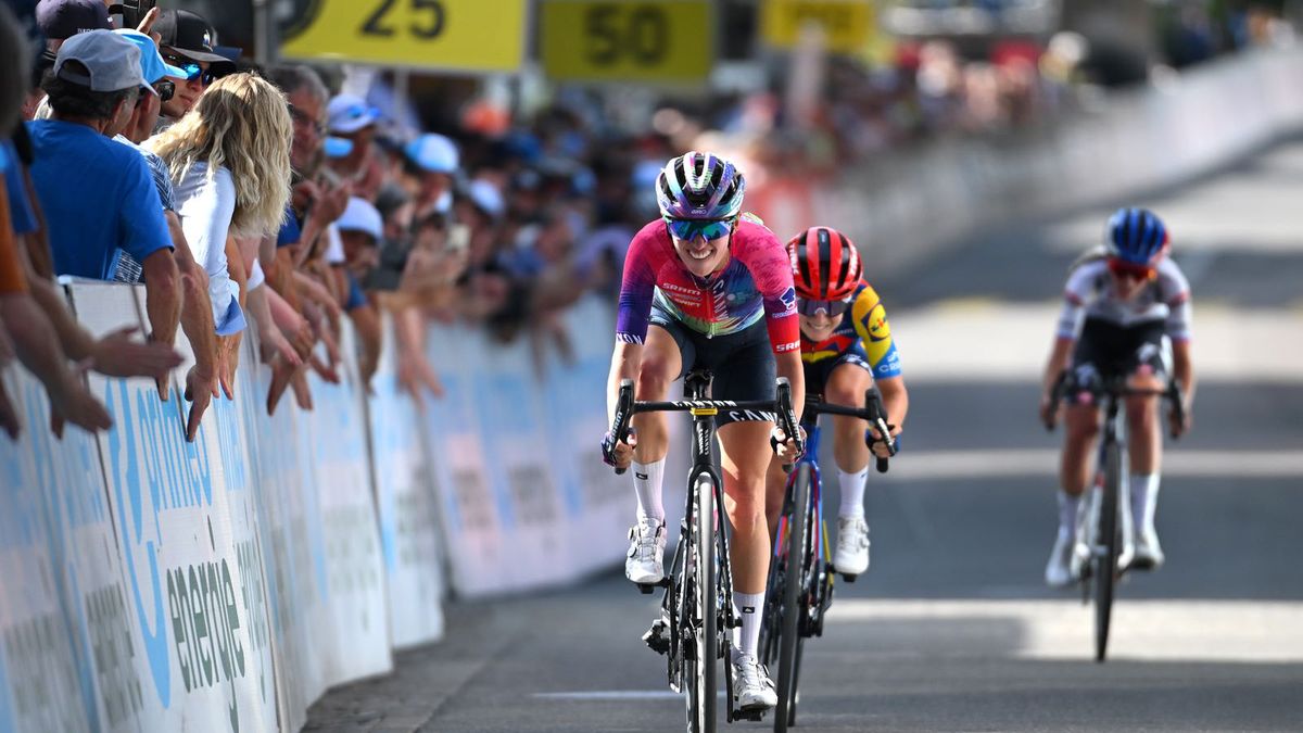Getty Images / Tim de Waele / Na zdjęciu: Katarzyna Niewiadoma podczas Tour de Suisse Women 2025