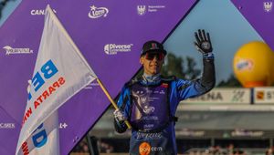 Okienko transferowe dobiega końca. Kowalski z kontraktem na którym mu zależało