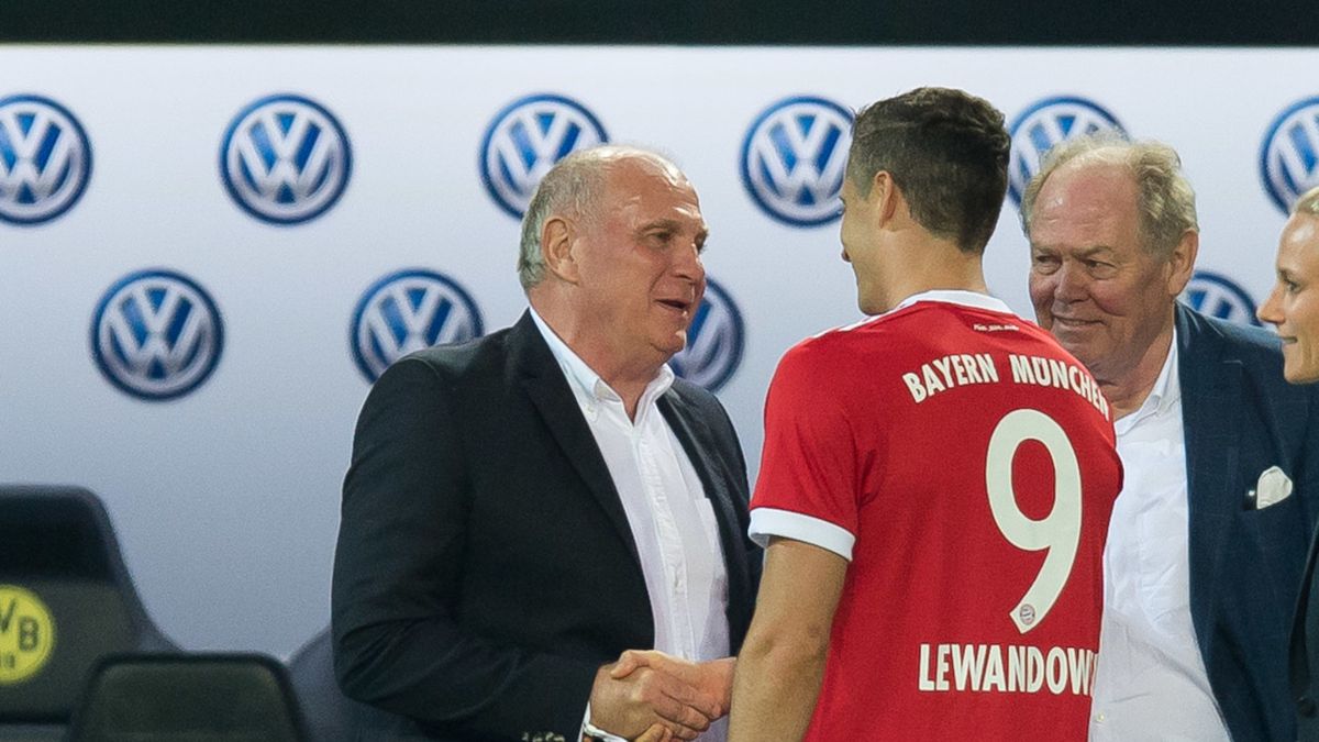 Getty Images / TF-Images / Na zdjęciu: Uli Hoeness (po lewej) i Robert Lewandowski (po prawej)