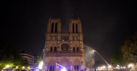 To się nazywa taca! Zebrali 853 mln euro na Notre Dame