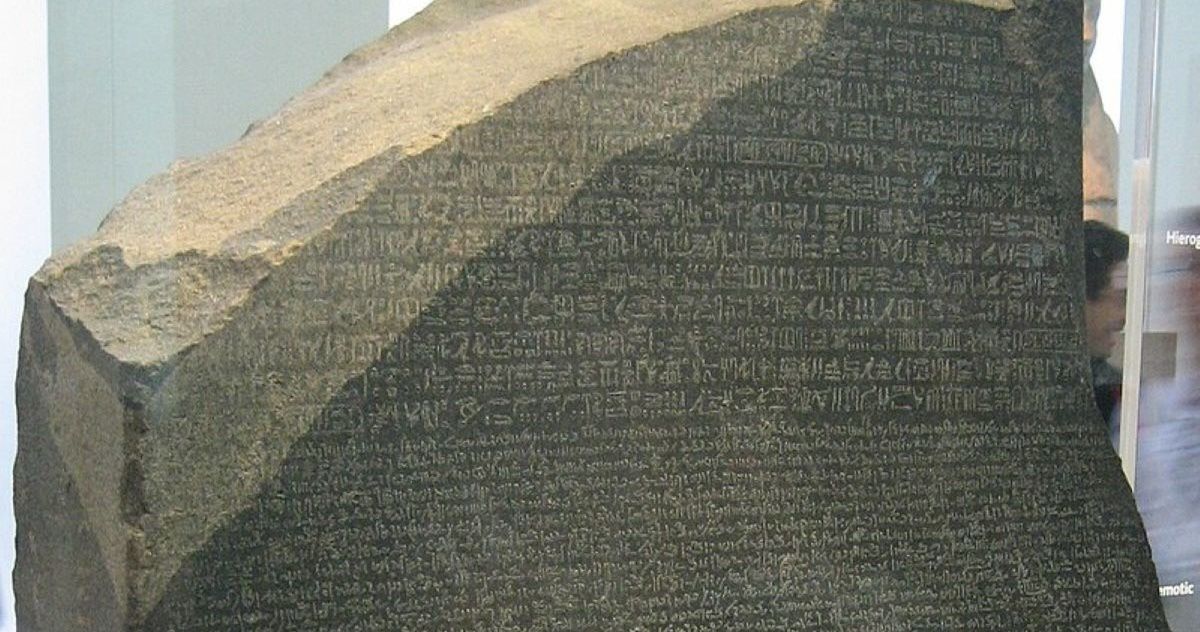 Kamień z Rosetty. Dzięki niemu odczytano hieroglify