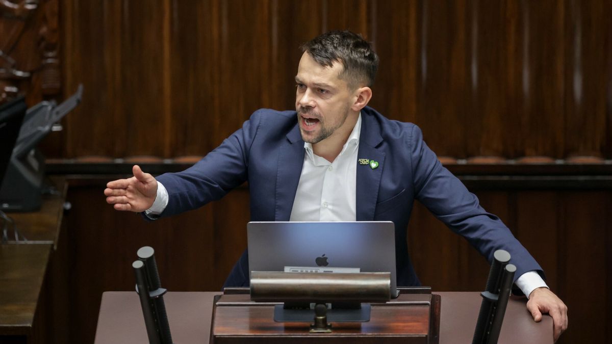 Cd. 1. posiedzenia Sejmu X kadencji
29.11.2023 Warszawa 1. posiedzenie Sejmu X kadencji fot Tomasz Jastrzebowski/REPORTER
N/z: Michal Kolodziejczak
Tomasz Jastrzebowski/REPORTER