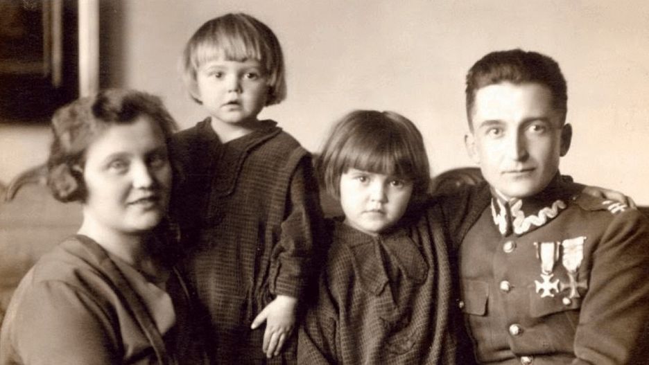August Fieldorf "Nil" z żoną i dziećmi