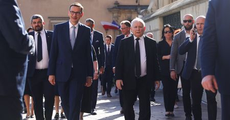 Kaczyński sugeruje koniec z rozdawnictwem. 500 plus tylko dla aktywnych?