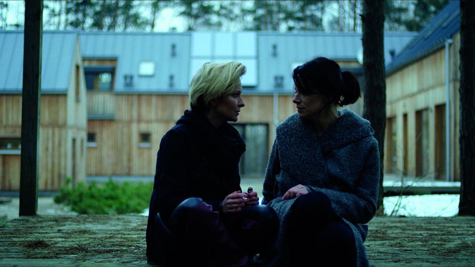 Marta Król i Marieta Żukowska w filmie "Jestem REN"