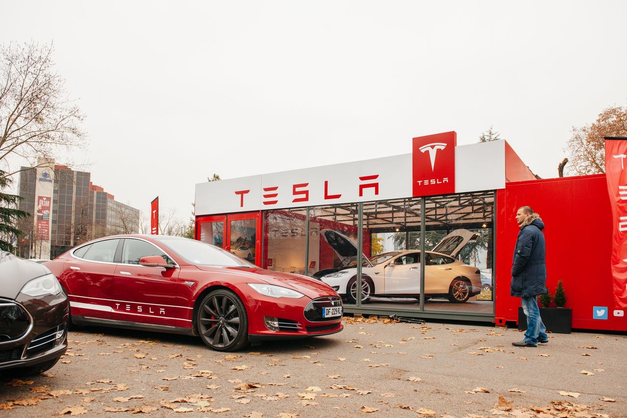 Tesla Model S z depositphotos