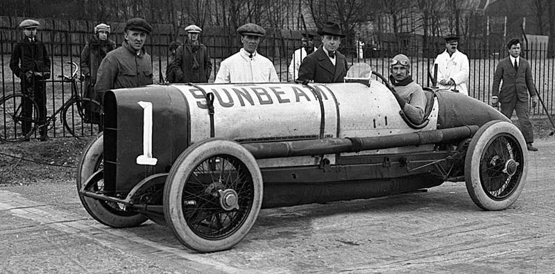 Od pojazdu Sunbeam 350hp Kenelma Lee Guinnesa zaczęła się historia rekordów Campbella