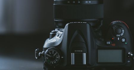 Nikon ostrzega przed nietypowymi stratami finansowymi przez COVID-19