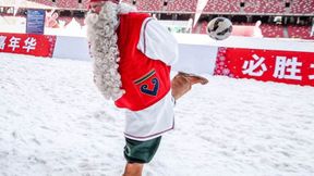 FC Santa Claus. Święty Mikołaj w chińskich rękach