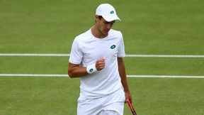 Wimbledon: mocne wejście Kamila Majchrzaka. Pierwszy mecz nie trwał nawet godzinę