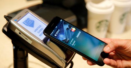 To może być koniec tanich telefonów. Resort finansów bierze się za nieuczciwych sprzedawców