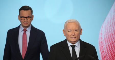 Odejście Morawieckiego osłabiłoby PiS? Są wyniki sondażu