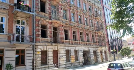 Częściowa rekompensata zamiast zwrotu kamienicy. Rządowy projekt dużej ustawy reprywatyzacyjnej