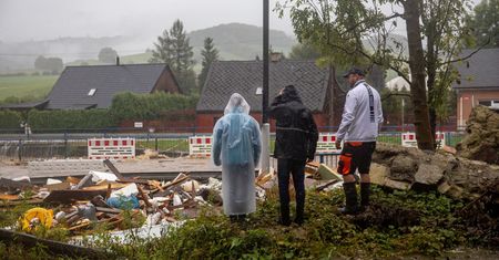 "Najgorsze jeszcze przed nami". Czesi walczą z powodzią, idzie kolejna fala