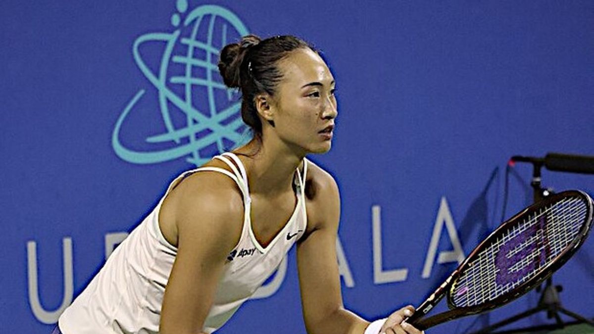 Wikimedia Commons / Hameltion / Qinwen Zheng w czasie meczu