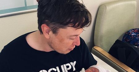 Elon Musk i Grimes zmienili imię dziecka. Jest jeszcze bardziej skomplikowane