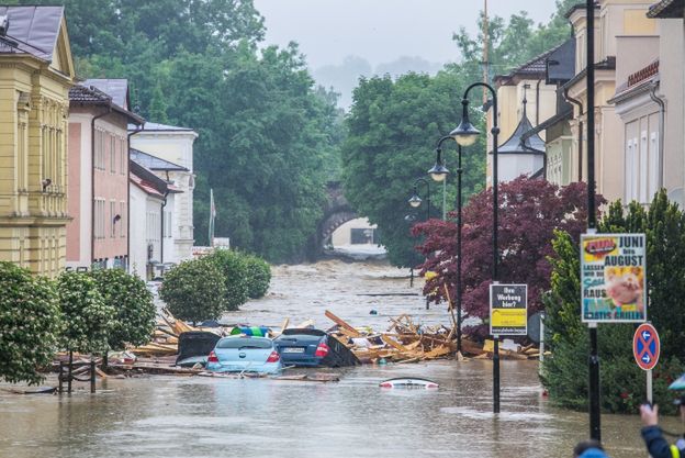 Niemcy i Francja zmagają się z ulewami. Cztery ofiary powodzi