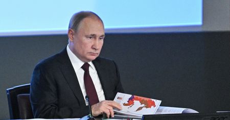 Koziński: Putin sam się nie cofnie. Jest gotów poświęcać życie innych (Opinia)