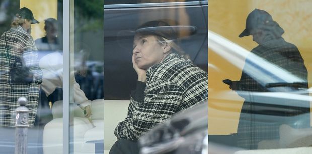 Joanna Koroniewska nawiedziła luksusowy sklep meblowy. W oko wpadła jej kanapa za KILKADZIESIĄT TYSIĘCY złotych (ZDJĘCIA)