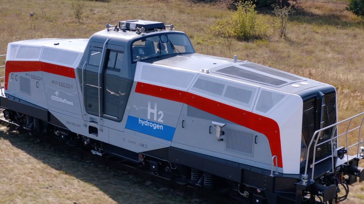 Orlen testuje pierwszą w Polsce lokomotywę na wodór
