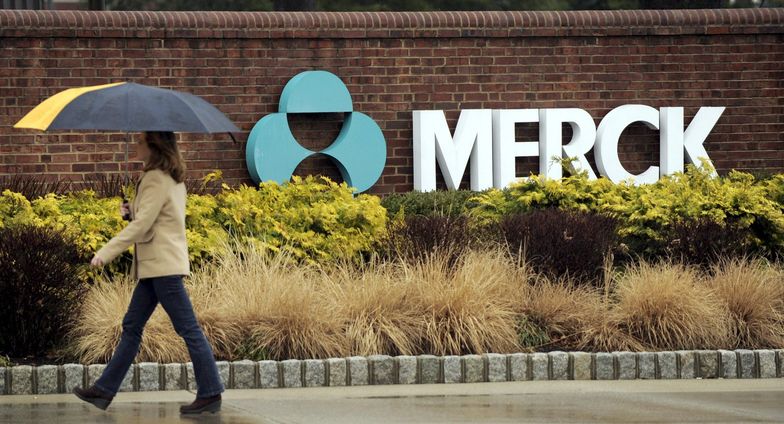 Fala ataków hakerskich dotarła do Stanów. Ofiarą koncern farmaceutyczny Merck
