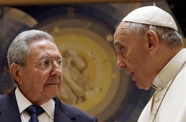 Papież Franciszek spotkał się z Raulem Castro