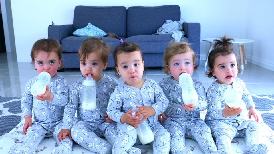 Kiedy na świat przyszli Keith, Ali, Penelope, Beatrix i Tiffany życie rodziny dosłownie przewróciło się do góry nogami